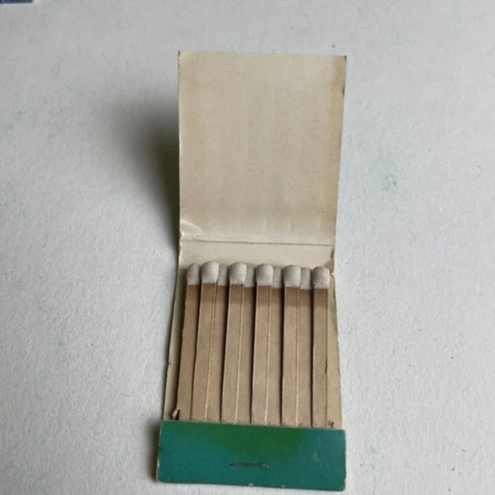 Le Train Bleu Restaurant/ Bloomingdale's, New York City, Full Unstruck Matchbook
